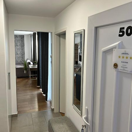 The Rose Garden Budapest Apartments Bagian luar foto