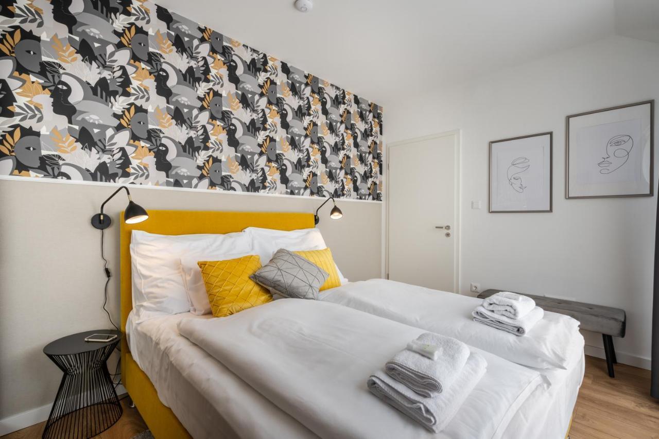 The Rose Garden Budapest Apartments Bagian luar foto