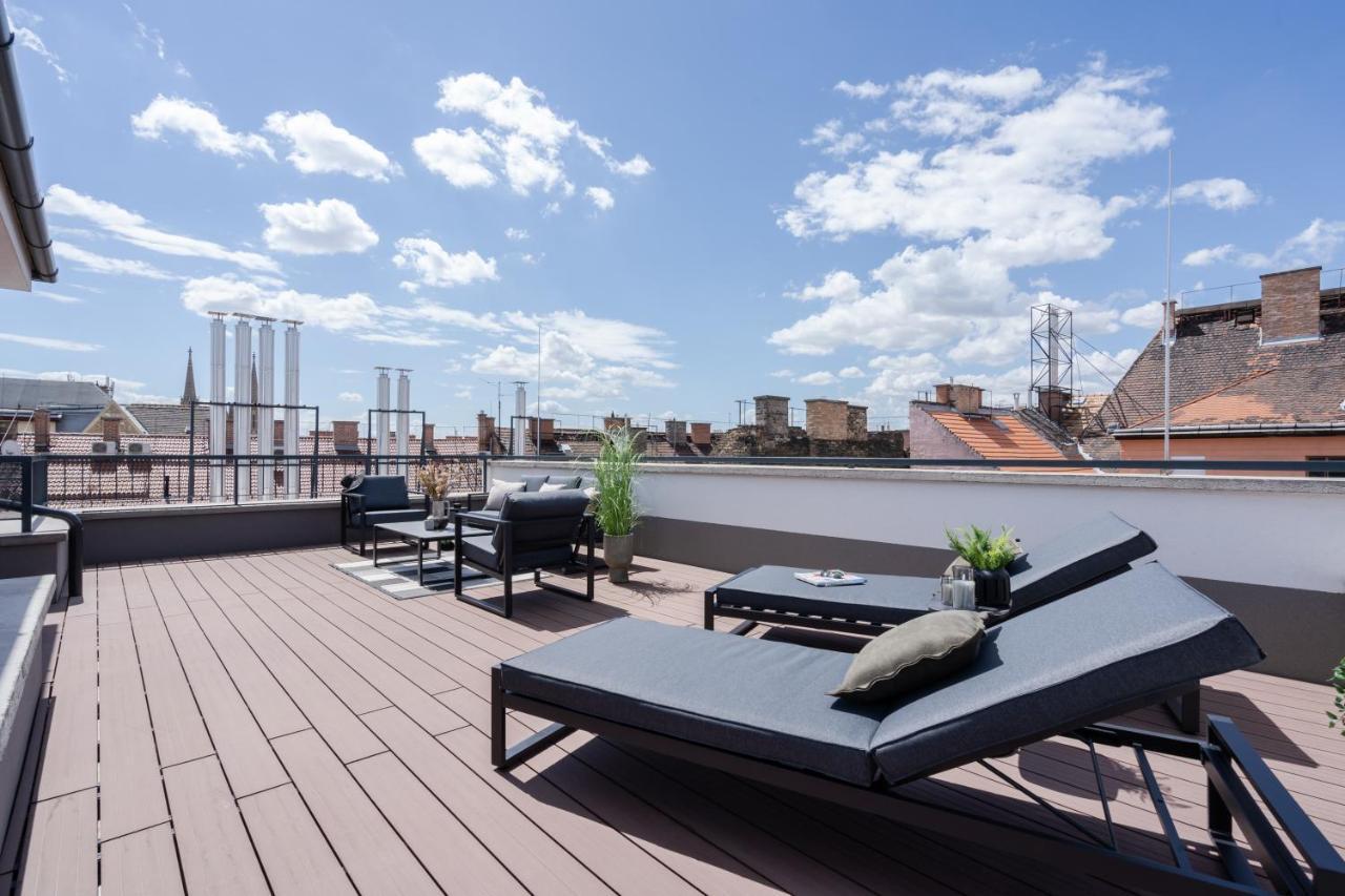 The Rose Garden Budapest Apartments Bagian luar foto