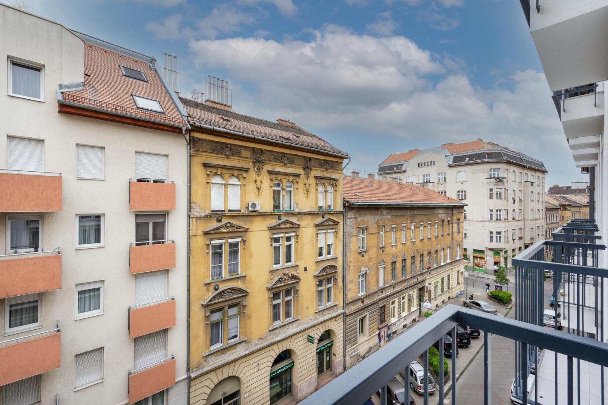 The Rose Garden Budapest Apartments Bagian luar foto